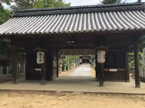 和爾賀波神社の山門