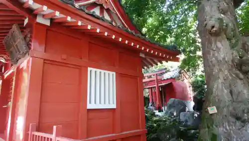 石稲荷神社の本殿