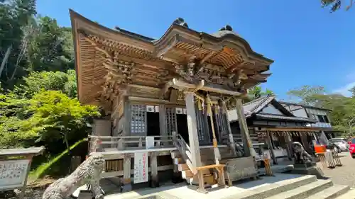 大島神社の本殿