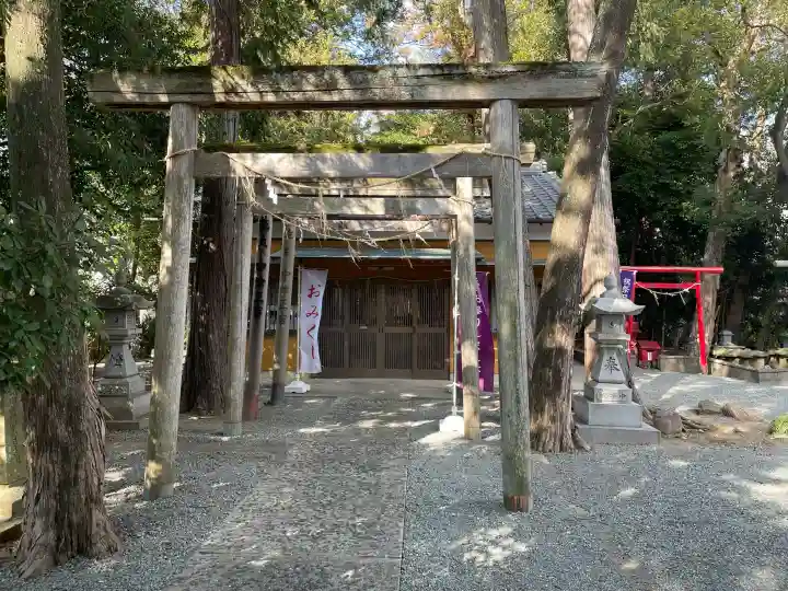 小川神社の{uncategorized: "未分類", other: "その他", undefined: "問題あり", building: "その他建物", grave: "お墓", sacred_gate: "鳥居", guardian: "狛犬", statue: "像", buddha: "仏像", history: "歴史", nature: "自然", garden: "庭園", animal: "動物", pagoda: "塔", temizu: "手水舎", mountain_gate: "山門・神門", sanctuary: "本殿・本堂", subordinate: "末社・摂社", art: "芸術", scenery: "景色", jizo: "地蔵", ema: "絵馬", goshuin: "御朱印", omikuji: "おみくじ", items: "授与品その他", amulet: "お守り", goshuincho: "御朱印帳", eats: "食事", festival: "お祭り", votive_dance: "神楽", shichigosan: "七五三参", wedding: "結婚式", experience: "体験その他", initially: "初詣", around: "周辺", anti_infection: "感染症対策"}