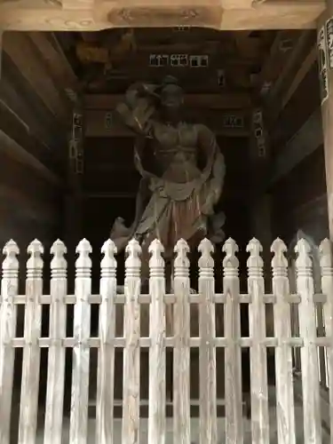 報恩寺の像