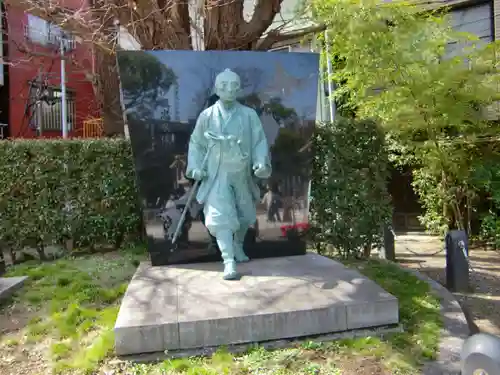 富岡八幡宮の像