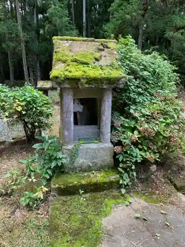 仁井田神社の末社