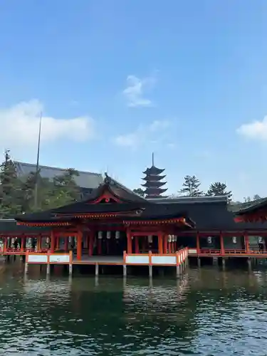 厳島神社(広島県)