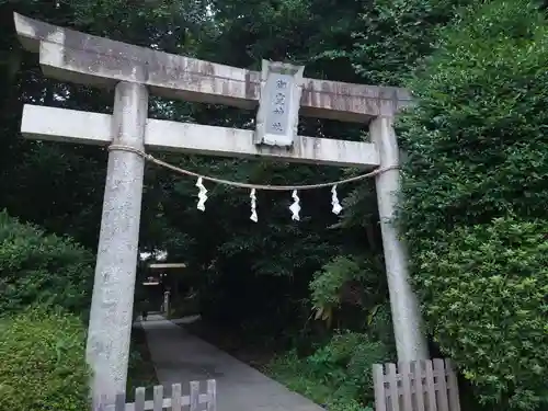 御霊神社の鳥居