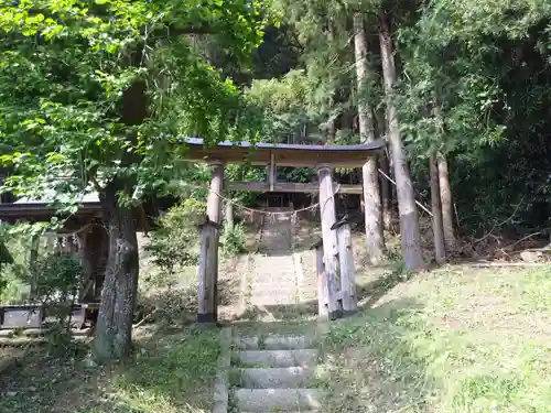 神社(名称不明)の鳥居