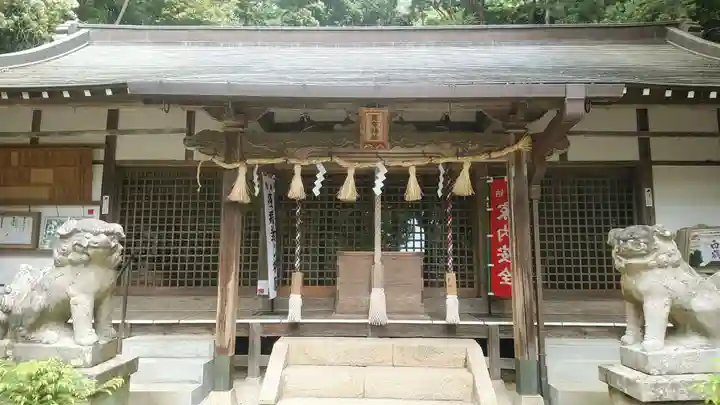 賣布神社の本殿・本堂