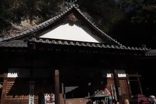 弥谷寺の本殿・本堂