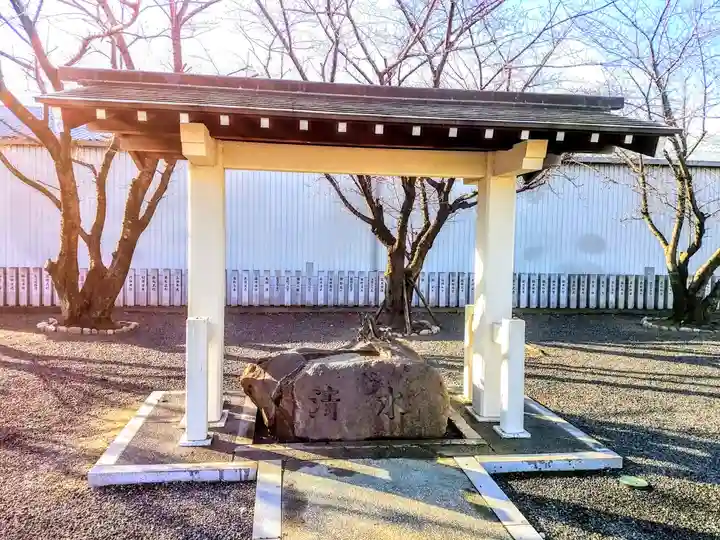 南陽神社の手水舎