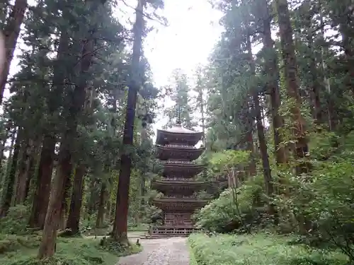 出羽神社(出羽三山神社)～三神合祭殿～の塔