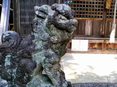 神明神社の狛犬