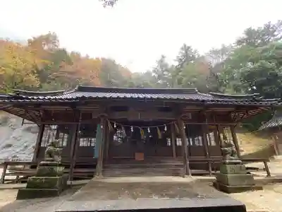 八幡神社の本殿・本堂