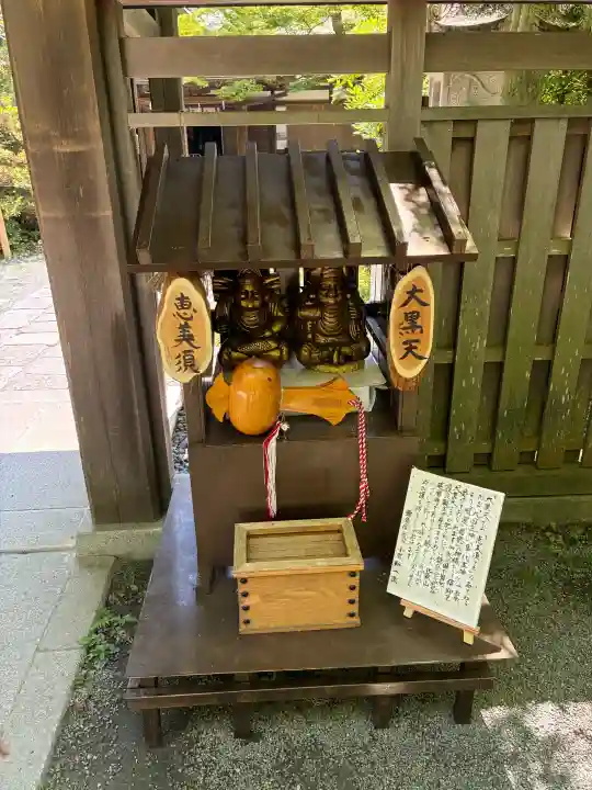 鎌倉宮の{uncategorized: "未分類", other: "その他", undefined: "問題あり", building: "その他建物", grave: "お墓", sacred_gate: "鳥居", guardian: "狛犬", statue: "像", buddha: "仏像", history: "歴史", nature: "自然", garden: "庭園", animal: "動物", pagoda: "塔", temizu: "手水舎", mountain_gate: "山門・神門", sanctuary: "本殿・本堂", subordinate: "末社・摂社", art: "芸術", scenery: "景色", jizo: "地蔵", ema: "絵馬", goshuin: "御朱印", omikuji: "おみくじ", items: "授与品その他", amulet: "お守り", goshuincho: "御朱印帳", eats: "食事", festival: "お祭り", votive_dance: "神楽", shichigosan: "七五三参", wedding: "結婚式", experience: "体験その他", initially: "初詣", around: "周辺", anti_infection: "感染症対策"}