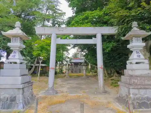 淺井神社（浅井町）の鳥居