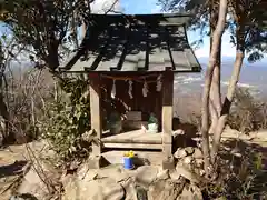 晃石神社の本殿