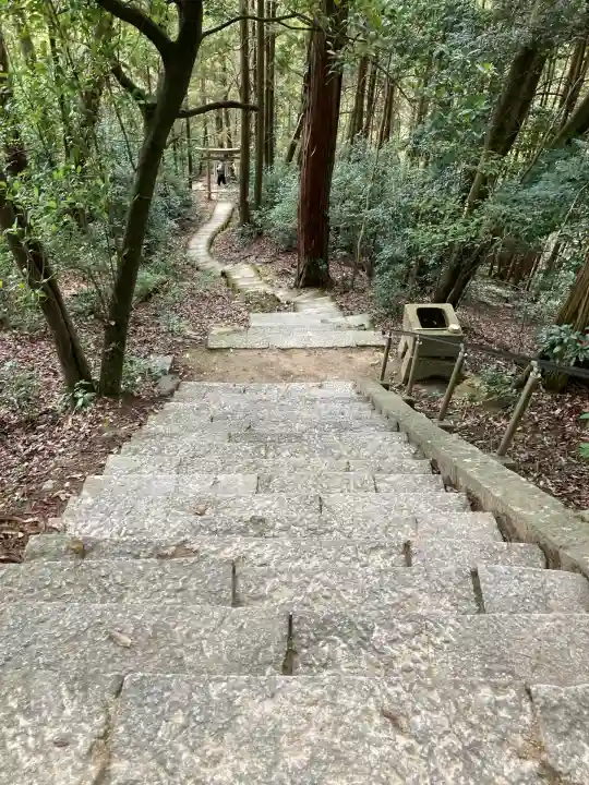 石上布都魂神社(岡山県)