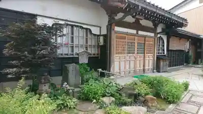 念西寺の本殿・本堂