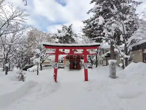 鷹栖神社の末社・摂社