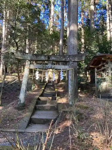 日光大室高龗神社の鳥居