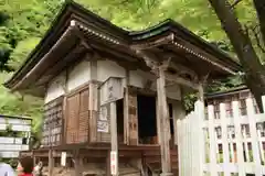 月輪寺の本殿