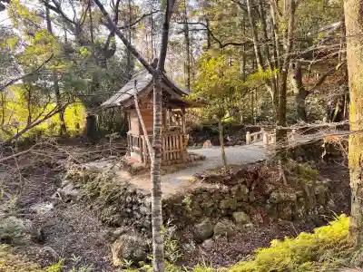 土佐神社の{uncategorized: "未分類", other: "その他", undefined: "問題あり", building: "その他建物", grave: "お墓", sacred_gate: "鳥居", guardian: "狛犬", statue: "像", buddha: "仏像", history: "歴史", nature: "自然", garden: "庭園", animal: "動物", pagoda: "塔", temizu: "手水舎", mountain_gate: "山門・神門", sanctuary: "本殿・本堂", subordinate: "末社・摂社", art: "芸術", scenery: "景色", jizo: "地蔵", ema: "絵馬", goshuin: "御朱印", omikuji: "おみくじ", items: "授与品その他", amulet: "お守り", goshuincho: "御朱印帳", eats: "食事", festival: "お祭り", votive_dance: "神楽", shichigosan: "七五三参", wedding: "結婚式", experience: "体験その他", initially: "初詣", around: "周辺", anti_infection: "感染症対策"}