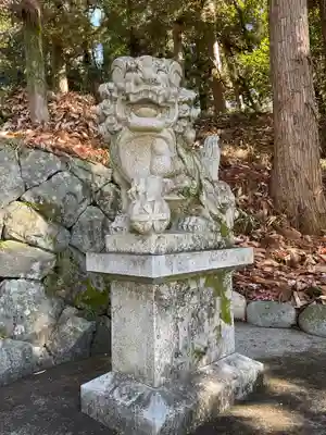 高田神社の狛犬