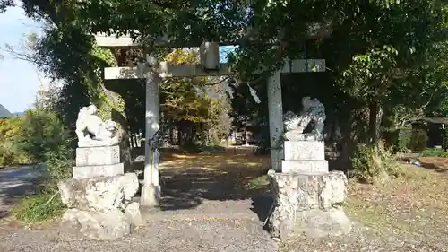 下﨑神社の鳥居