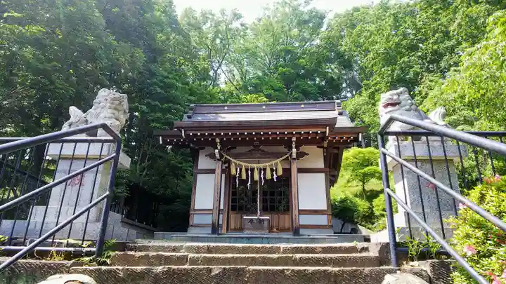 本郷氷川神社の本殿・本堂