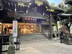 鬼子母神堂　(法明寺）の本殿