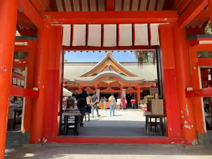 青島神社(青島神宮)の山門・神門