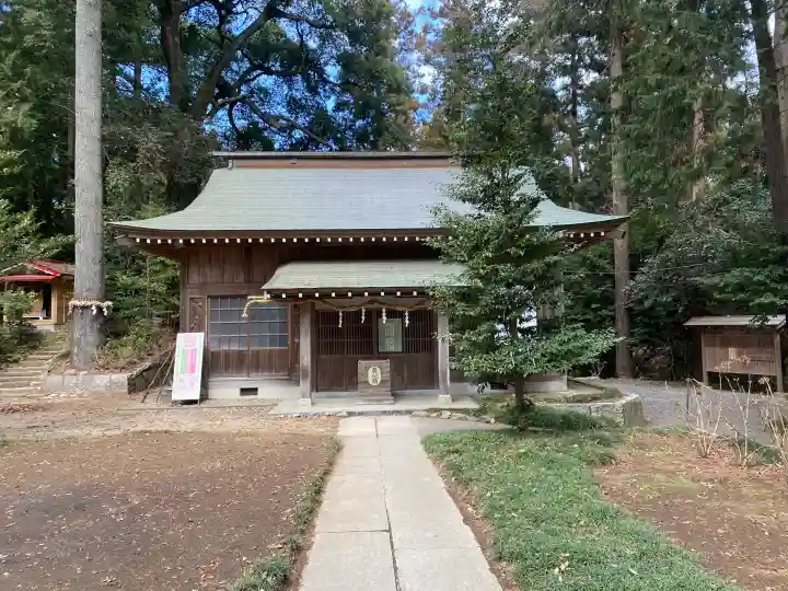大井神社の{uncategorized: "未分類", other: "その他", undefined: "問題あり", building: "その他建物", grave: "お墓", sacred_gate: "鳥居", guardian: "狛犬", statue: "像", buddha: "仏像", history: "歴史", nature: "自然", garden: "庭園", animal: "動物", pagoda: "塔", temizu: "手水舎", mountain_gate: "山門・神門", sanctuary: "本殿・本堂", subordinate: "末社・摂社", art: "芸術", scenery: "景色", jizo: "地蔵", ema: "絵馬", goshuin: "御朱印", omikuji: "おみくじ", items: "授与品その他", amulet: "お守り", goshuincho: "御朱印帳", eats: "食事", festival: "お祭り", votive_dance: "神楽", shichigosan: "七五三参", wedding: "結婚式", experience: "体験その他", initially: "初詣", around: "周辺", anti_infection: "感染症対策"}