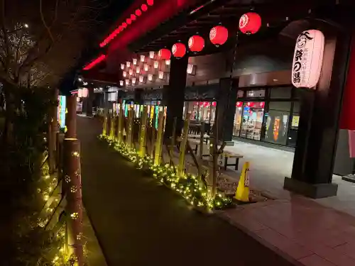 秩父神社の{uncategorized: "未分類", other: "その他", undefined: "問題あり", building: "その他建物", grave: "お墓", sacred_gate: "鳥居", guardian: "狛犬", statue: "像", buddha: "仏像", history: "歴史", nature: "自然", garden: "庭園", animal: "動物", pagoda: "塔", temizu: "手水舎", mountain_gate: "山門・神門", sanctuary: "本殿・本堂", subordinate: "末社・摂社", art: "芸術", scenery: "景色", jizo: "地蔵", ema: "絵馬", goshuin: "御朱印", omikuji: "おみくじ", items: "授与品その他", amulet: "お守り", goshuincho: "御朱印帳", eats: "食事", festival: "お祭り", votive_dance: "神楽", shichigosan: "七五三参", wedding: "結婚式", experience: "体験その他", initially: "初詣", around: "周辺", anti_infection: "感染症対策"}