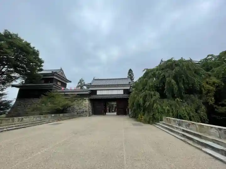 上田招魂社のその他建物