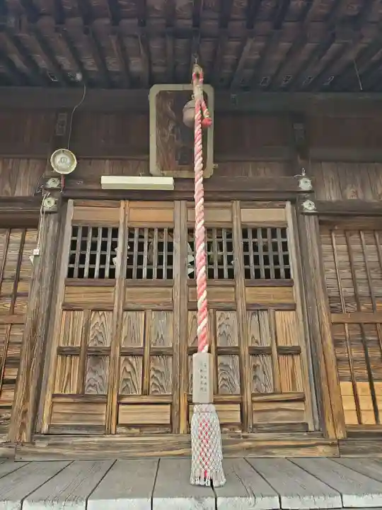 八幡社の本殿・本堂