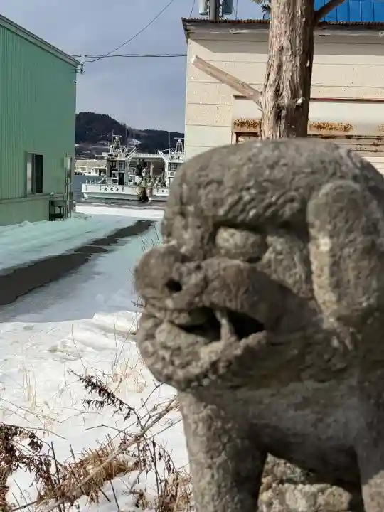 厳島神社の{uncategorized: "未分類", other: "その他", undefined: "問題あり", building: "その他建物", grave: "お墓", sacred_gate: "鳥居", guardian: "狛犬", statue: "像", buddha: "仏像", history: "歴史", nature: "自然", garden: "庭園", animal: "動物", pagoda: "塔", temizu: "手水舎", mountain_gate: "山門・神門", sanctuary: "本殿・本堂", subordinate: "末社・摂社", art: "芸術", scenery: "景色", jizo: "地蔵", ema: "絵馬", goshuin: "御朱印", omikuji: "おみくじ", items: "授与品その他", amulet: "お守り", goshuincho: "御朱印帳", eats: "食事", festival: "お祭り", votive_dance: "神楽", shichigosan: "七五三参", wedding: "結婚式", experience: "体験その他", initially: "初詣", around: "周辺", anti_infection: "感染症対策"}