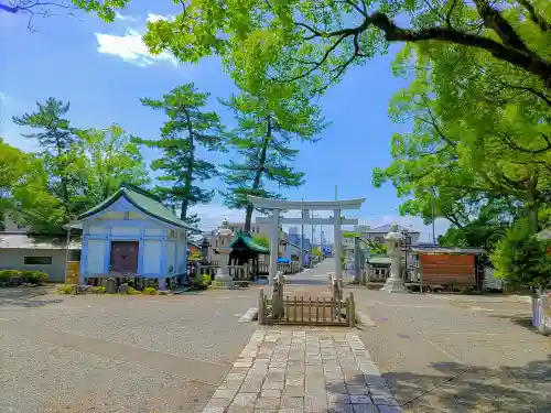 堤治神社の建物その他