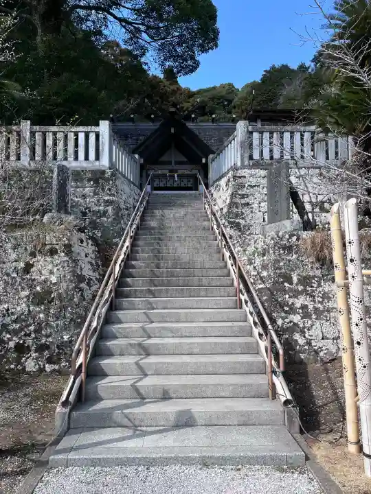 高家神社の{uncategorized: "未分類", other: "その他", undefined: "問題あり", building: "その他建物", grave: "お墓", sacred_gate: "鳥居", guardian: "狛犬", statue: "像", buddha: "仏像", history: "歴史", nature: "自然", garden: "庭園", animal: "動物", pagoda: "塔", temizu: "手水舎", mountain_gate: "山門・神門", sanctuary: "本殿・本堂", subordinate: "末社・摂社", art: "芸術", scenery: "景色", jizo: "地蔵", ema: "絵馬", goshuin: "御朱印", omikuji: "おみくじ", items: "授与品その他", amulet: "お守り", goshuincho: "御朱印帳", eats: "食事", festival: "お祭り", votive_dance: "神楽", shichigosan: "七五三参", wedding: "結婚式", experience: "体験その他", initially: "初詣", around: "周辺", anti_infection: "感染症対策"}