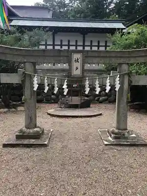鳴雷神社(岩手県)