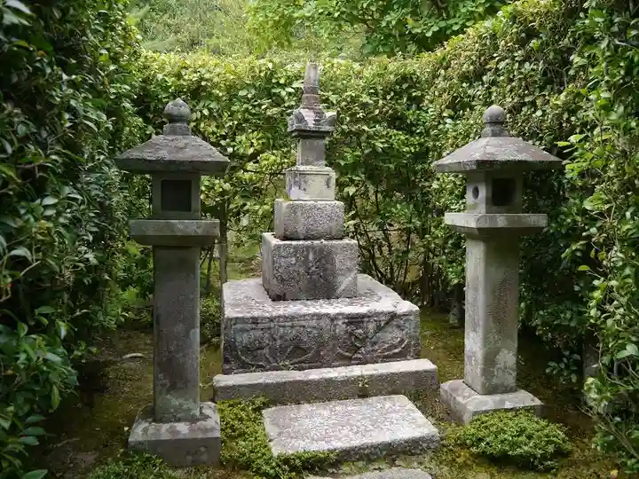 等持院のお墓