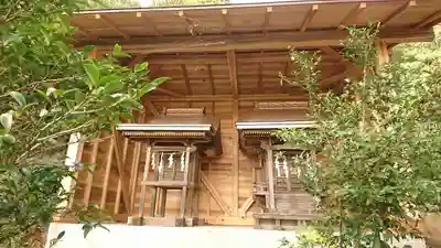 三柱神社（駒場町）の末社・摂社