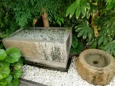 鉄道神社の手水舎