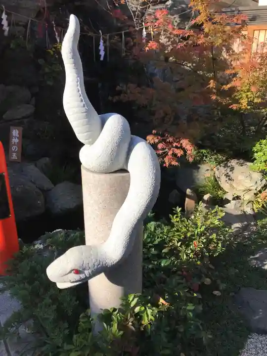 蛇窪神社の狛犬