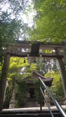 猿丸神社の鳥居