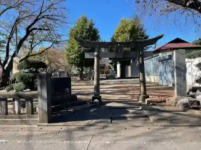 諏訪神社の鳥居
