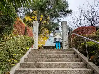 龍雲寺の山門・神門