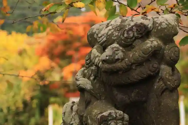 高司神社〜むすびの神の鎮まる社〜の狛犬