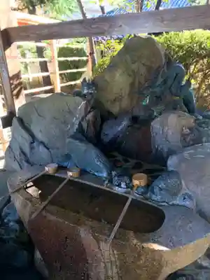 大津神社の手水舎