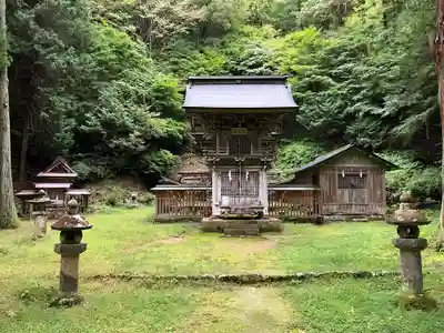 塩野神社の本殿・本堂