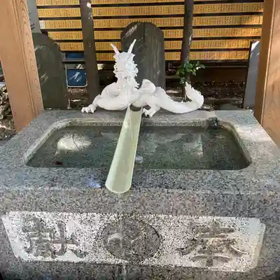 田無神社の手水舎