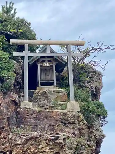 稲佐の浜　弁天島(島根県)